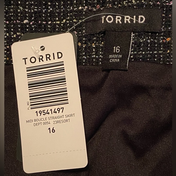 NWT Torrid Sparkly Midi Boucle Straight Skirt 16 - Picture 2 of 4